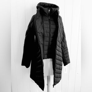 Bernardo  NWT Hooded Puffer Coat  Eco Plume quilted  size L Black